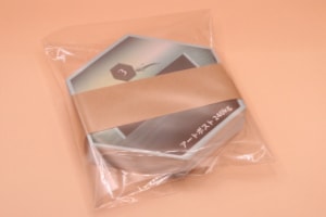 カードをOPP封入のイメージ画像